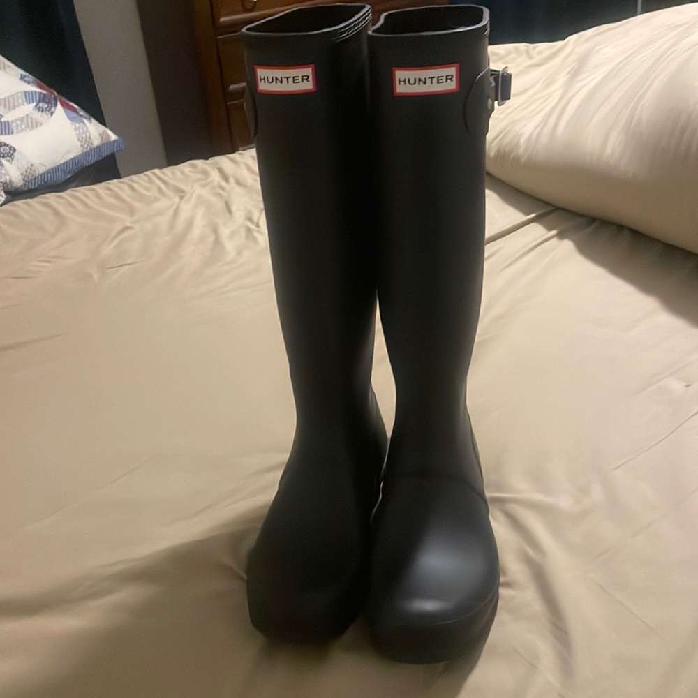 Hunter women’s rain boots